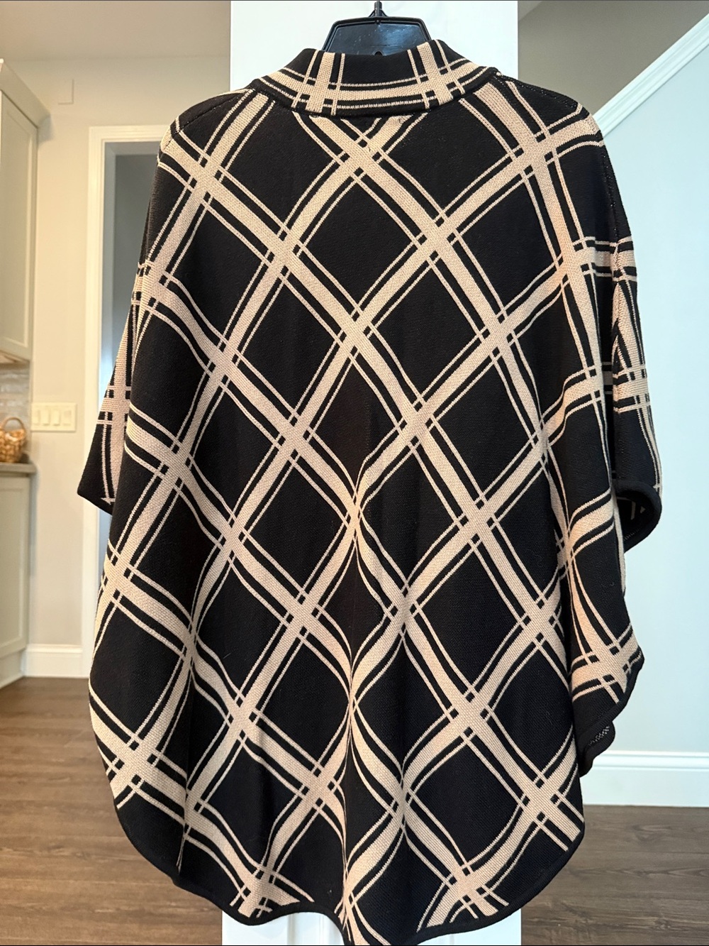 RARE Anne Klein Black Camel Lattice Plaid Zip-Front Mock Neck Poncho Sweater S - Picture 7 of 7